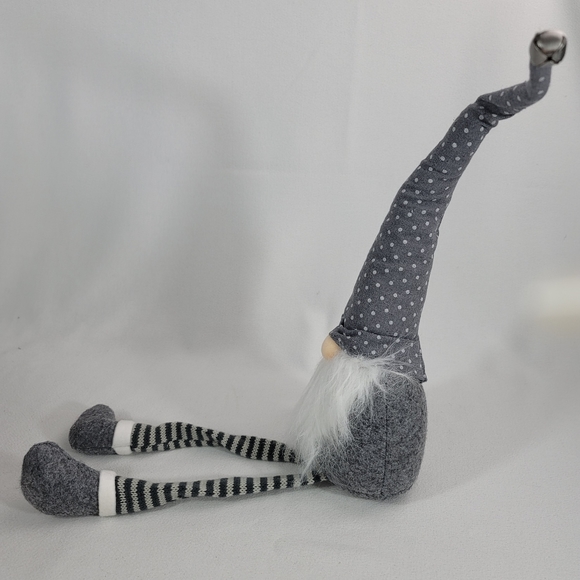 Fabric Sitting Gnome - Picture 6 of 13